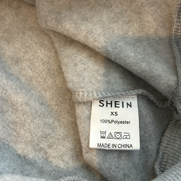 NWOT, SHEIN, Women’s, cozy Brooklyn New York sweatshirt - Picture 4 of 4